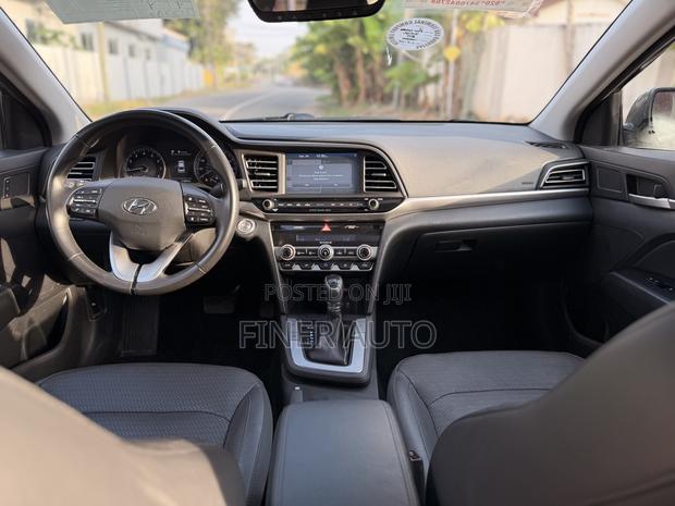 Hyundai Elantra Limited 2019 Black