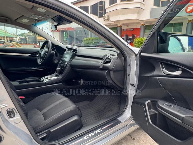Honda Civic LX 2021 Gray photo 6