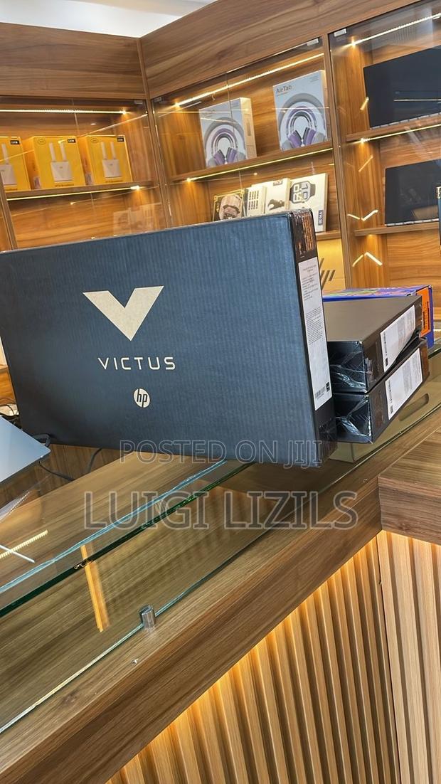 New Laptop HP Victus 15 8GB Intel Core I5 HDD+SSD 512GB