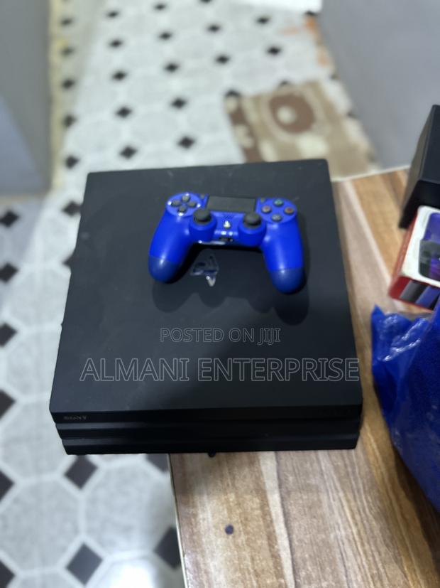 Ps4 Pro 1tb With 15 Games Plus 2 Controllers