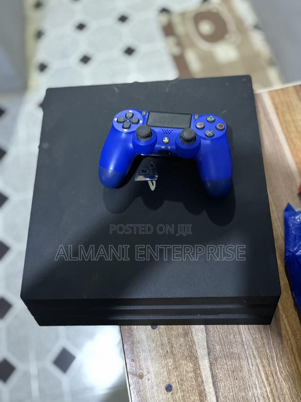 Ps4 Pro 1tb With 15 Games Plus 2 Controllers photo 2