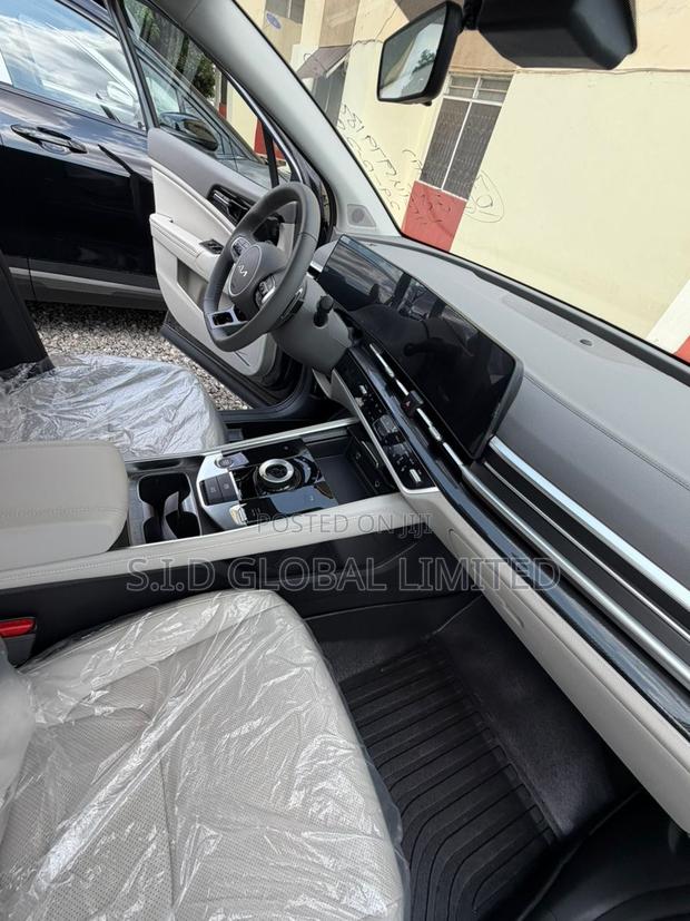 New Kia Sportage 2025 Silver photo 9