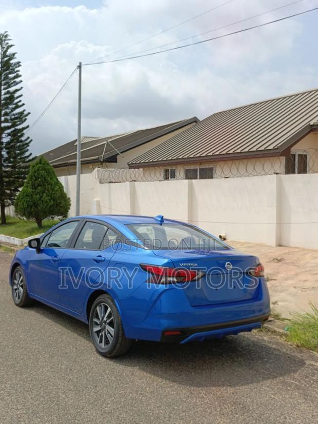 Nissan Versa 1.6 SV 2020 Blue photo 9
