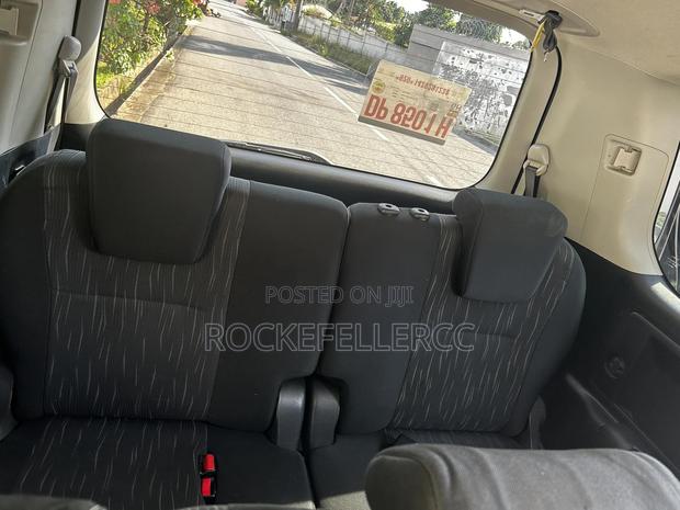 Toyota Voxy 2012 Black