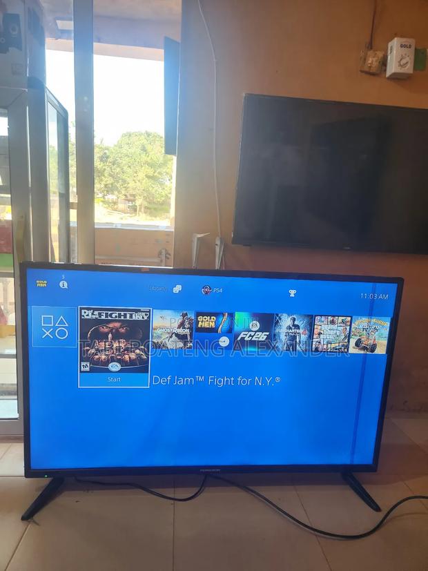 50 Inches Smart Tv With Tiny Lines on the Screen photo 4