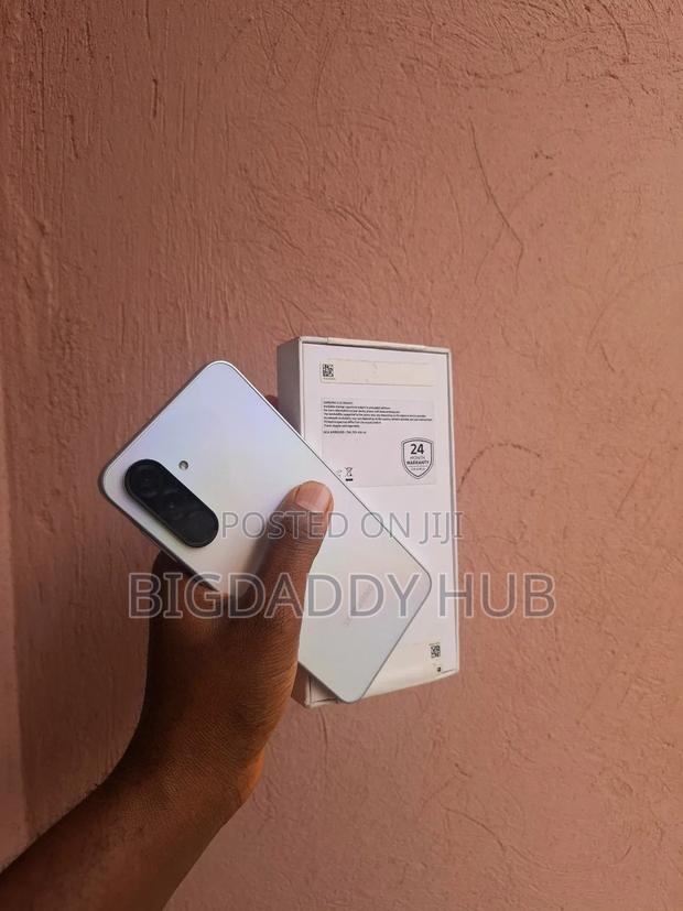 New Samsung Galaxy A36 256 GB White photo 7