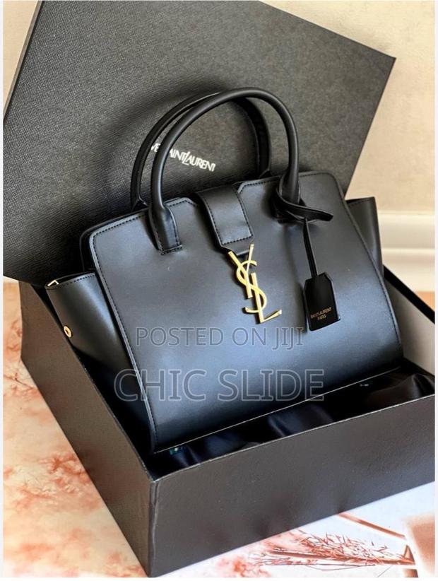New Ysl Handbag · Photo 3
