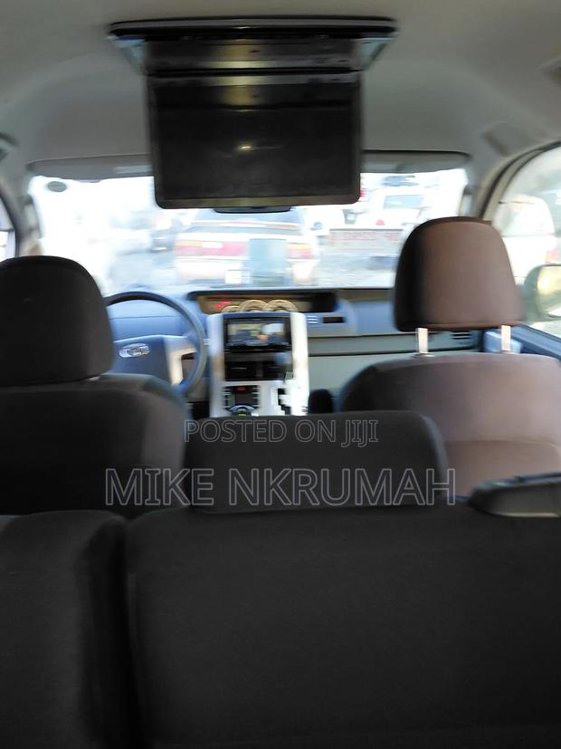 Toyota Voxy 2012 White