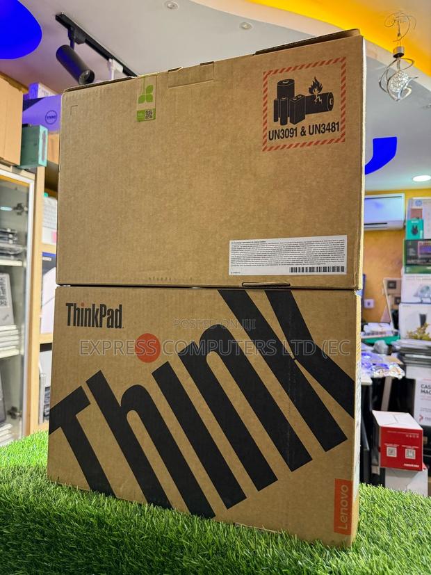 New Laptop Lenovo ThinkPad T14 G4 16GB Intel Core I7 SSHD (Hybrid) 1T photo 2