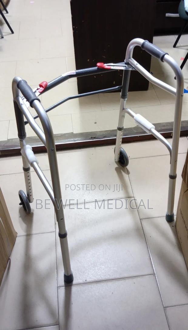 Zimmer Frame · Photo 2