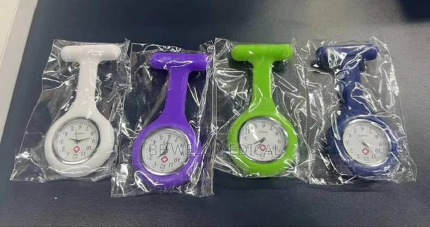 Nurses Watch (Plastic and Metal) · Photo 4