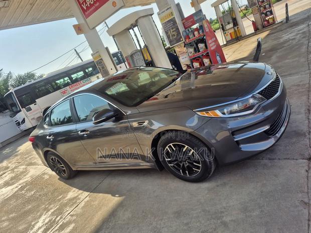 Kia Optima LX 2018 Gray photo 2