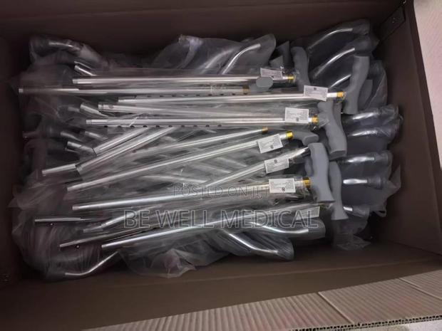 Quad Cane (Crutches) · Photo 4