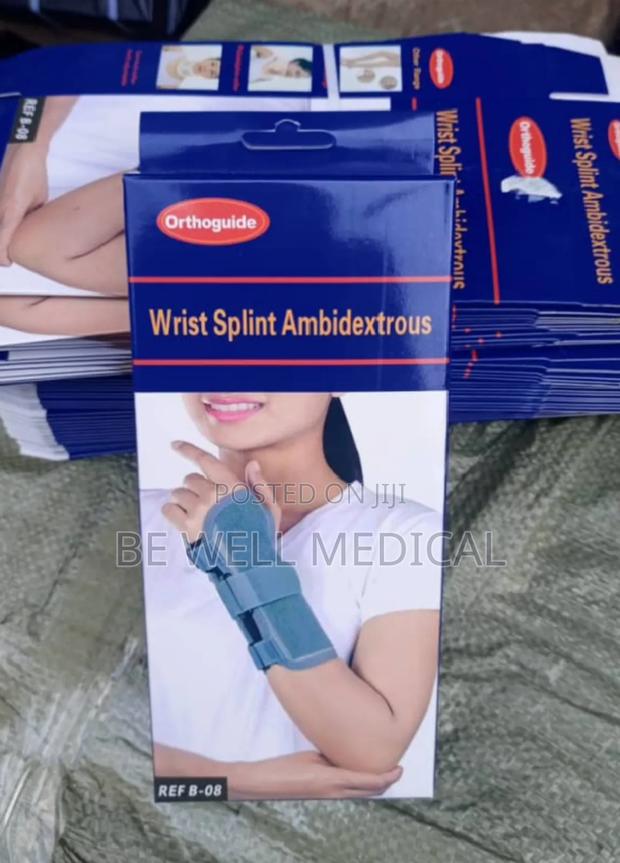 Wrist Support (With Metal) · Photo 2