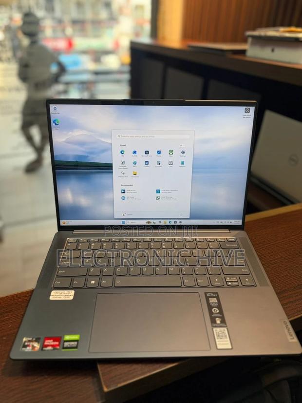 Laptop Lenovo 32GB AMD Ryzen 9 SSD 1T photo 2