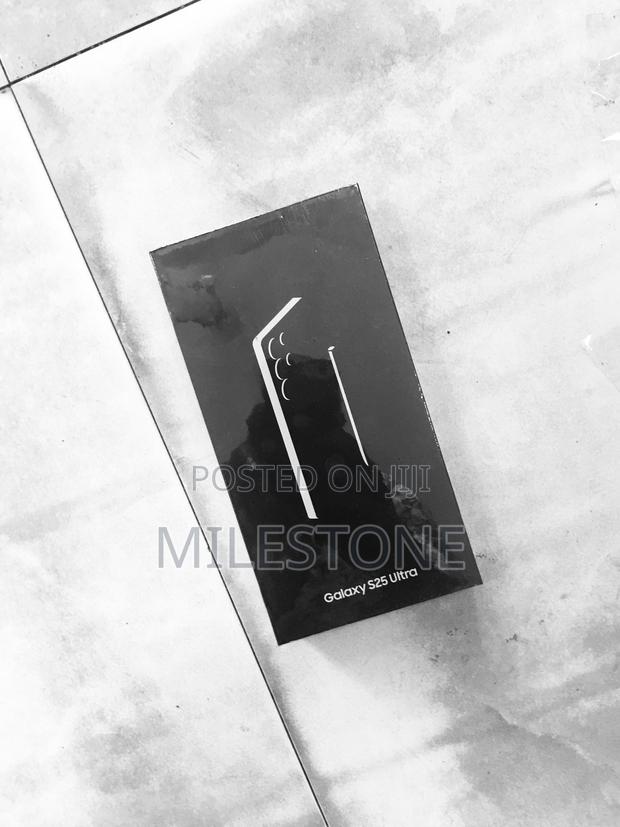 New Samsung Galaxy S25 Ultra 1 TB Gold photo 2