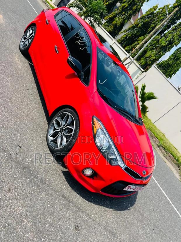 Kia Forte SX Hatchback 2015 Red photo 5