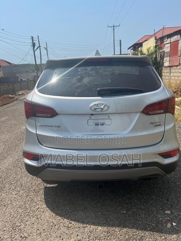 Hyundai Santa Fe Limited AWD 2017 Gray photo 4