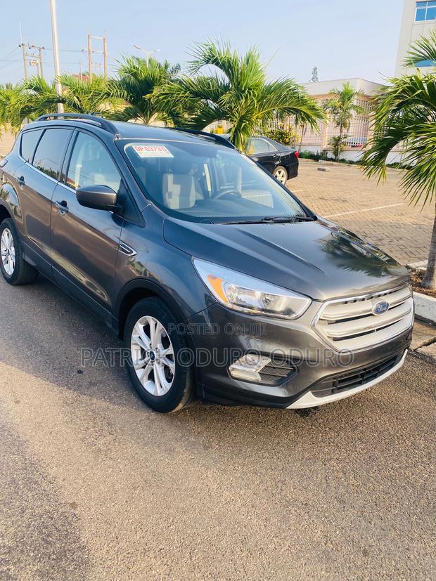 Ford Escape SEL 4x4 2018 Gray
