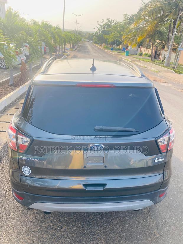 Ford Escape SEL 4x4 2018 Gray