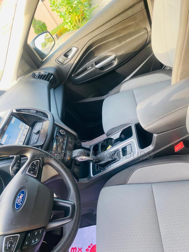 Ford Escape SEL 4x4 2018 Gray