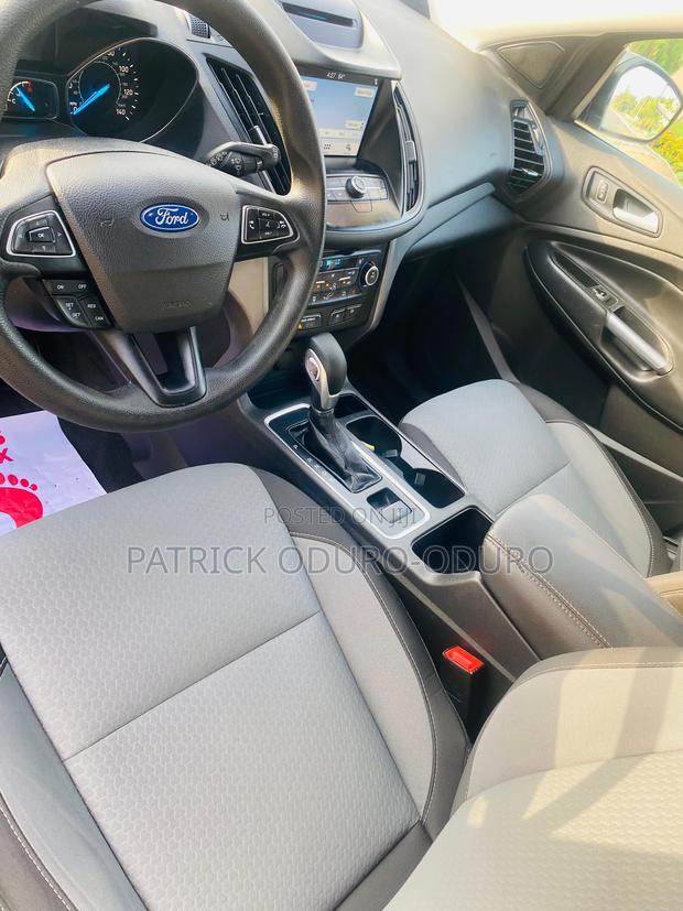 Ford Escape SEL 4x4 2018 Gray