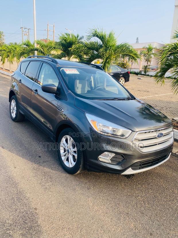 Ford Escape SEL 4x4 2018 Gray