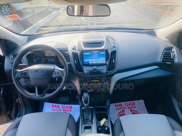 Ford Escape SEL 4x4 2018 Gray