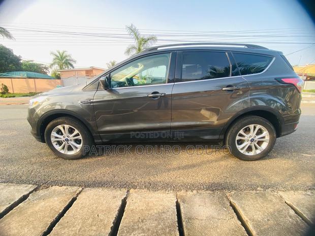 Ford Escape SEL 4x4 2018 Gray