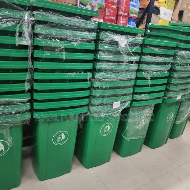 240l Dust Bin (Green Plastic Trash Bin)