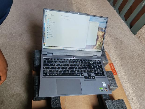 New Laptop Lenovo LOQ 15ARP9 24GB AMD Ryzen 5 SSD 512GB photo 2