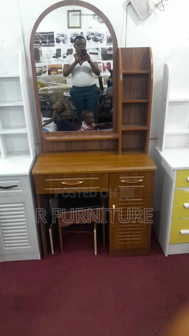 Dressing Mirror With Wooden Stands