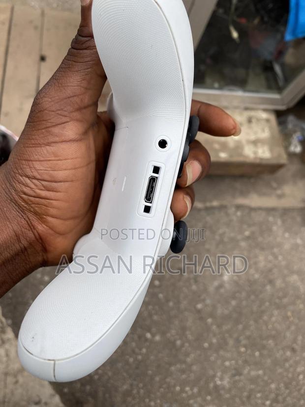 Xbox Series Controller S/X photo 2