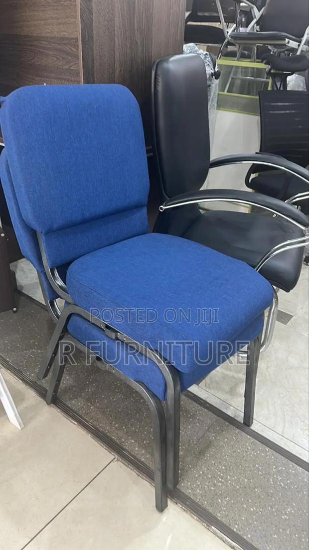Auditorium Chairs With Metal Posts Legs photo 3