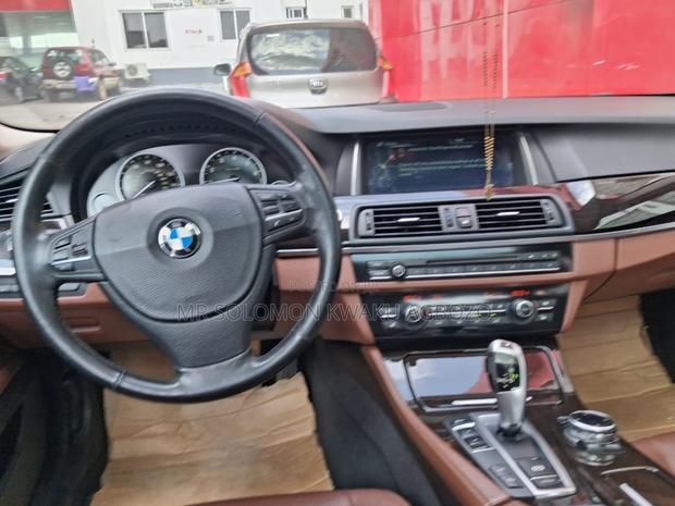 BMW 5 Series 2014 Gray photo 11