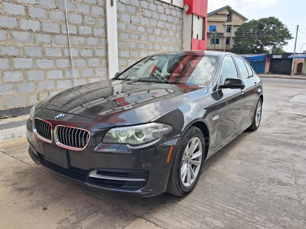 BMW 5 Series 2014 Gray photo 2