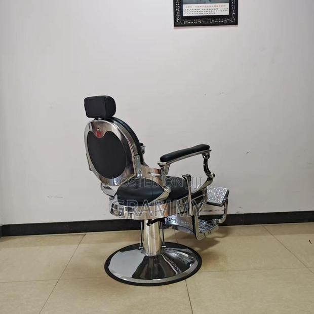 Luxury Brand New Salon Chair
