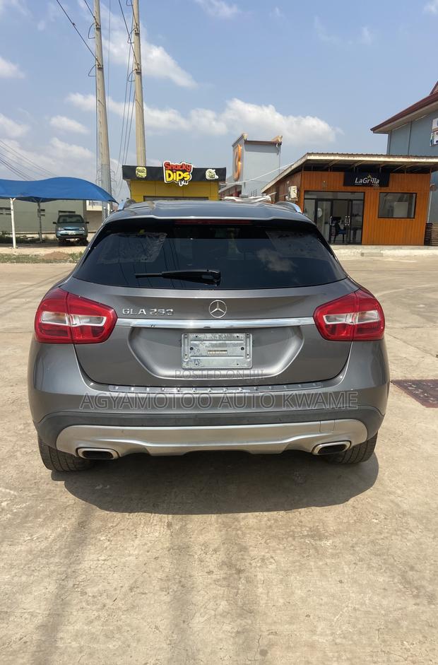 Mercedes-Benz GLA 250 2016 Gray