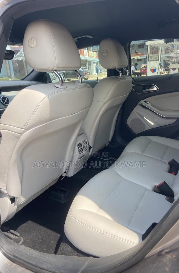 Mercedes-Benz GLA 250 2016 Gray