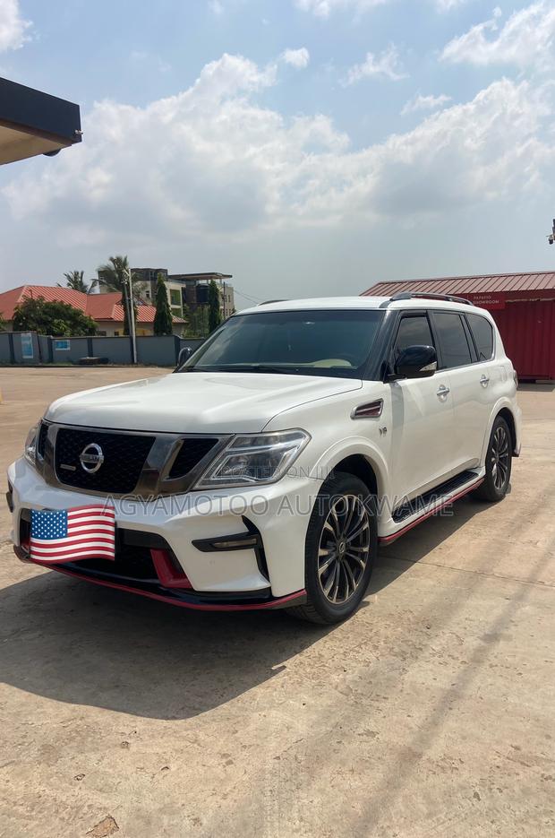 Nissan Patrol 4.5 2012 Off white
