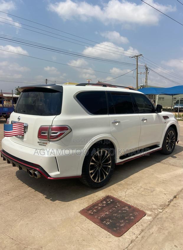 Nissan Patrol 4.5 2012 Off white