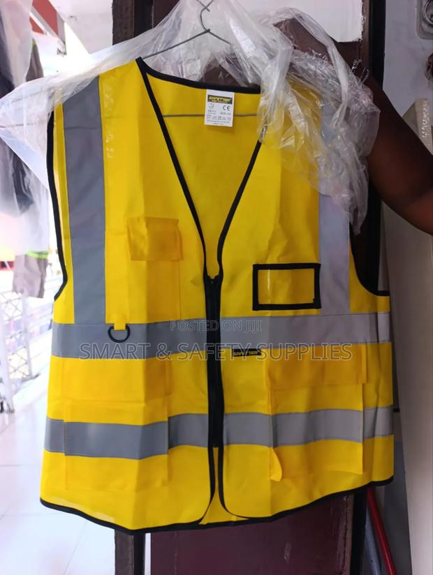 Yellow Reflective · Photo 2