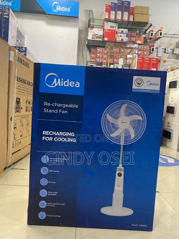 Fs45-23mrd 18” Midea Rechargeable Stand Fan