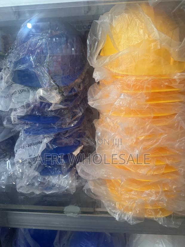 Premium Durable Safety Helmet High Quality Many Colours