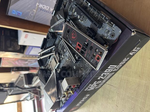 Msi Z390 Gaming Edge Wifi + Intel I7 photo 3