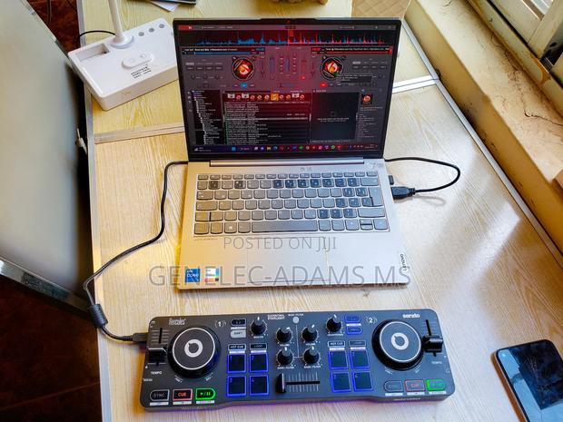 Brand New Hercules Dj Control Starlight Serato Controller photo 5