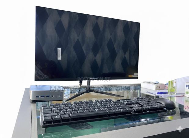 Desktop Monitor photo 3