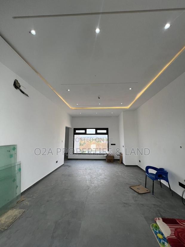 4bdrm House in Adjiringanor, Ability for sale photo 7