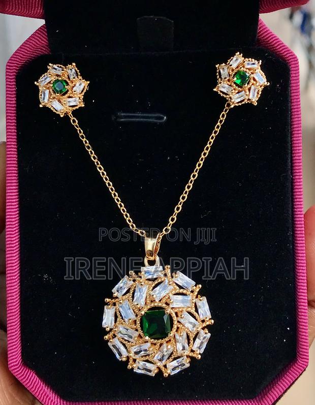 Boxed Necklaces With Earrings · Photo 4