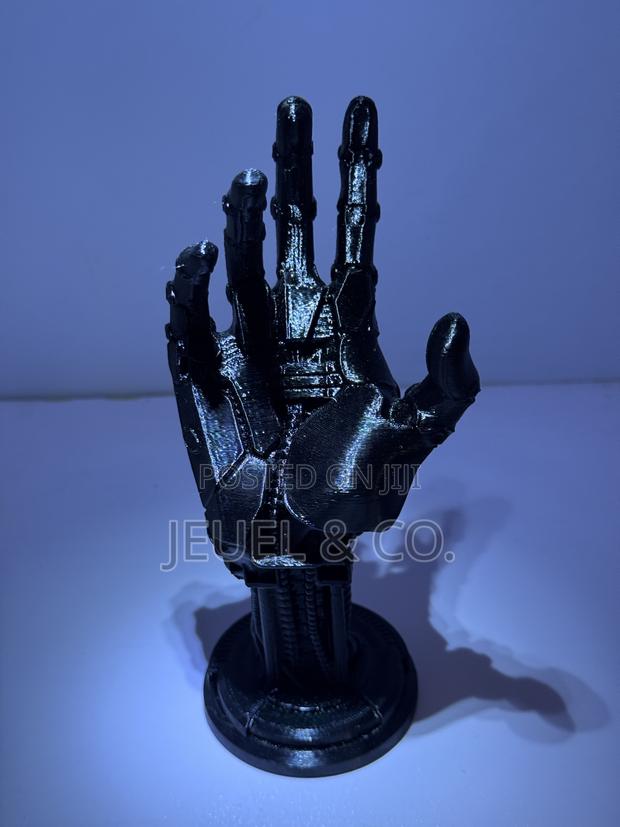 Punk-Style Robotic Arm Display Stand With Abs Storage Rack photo 2